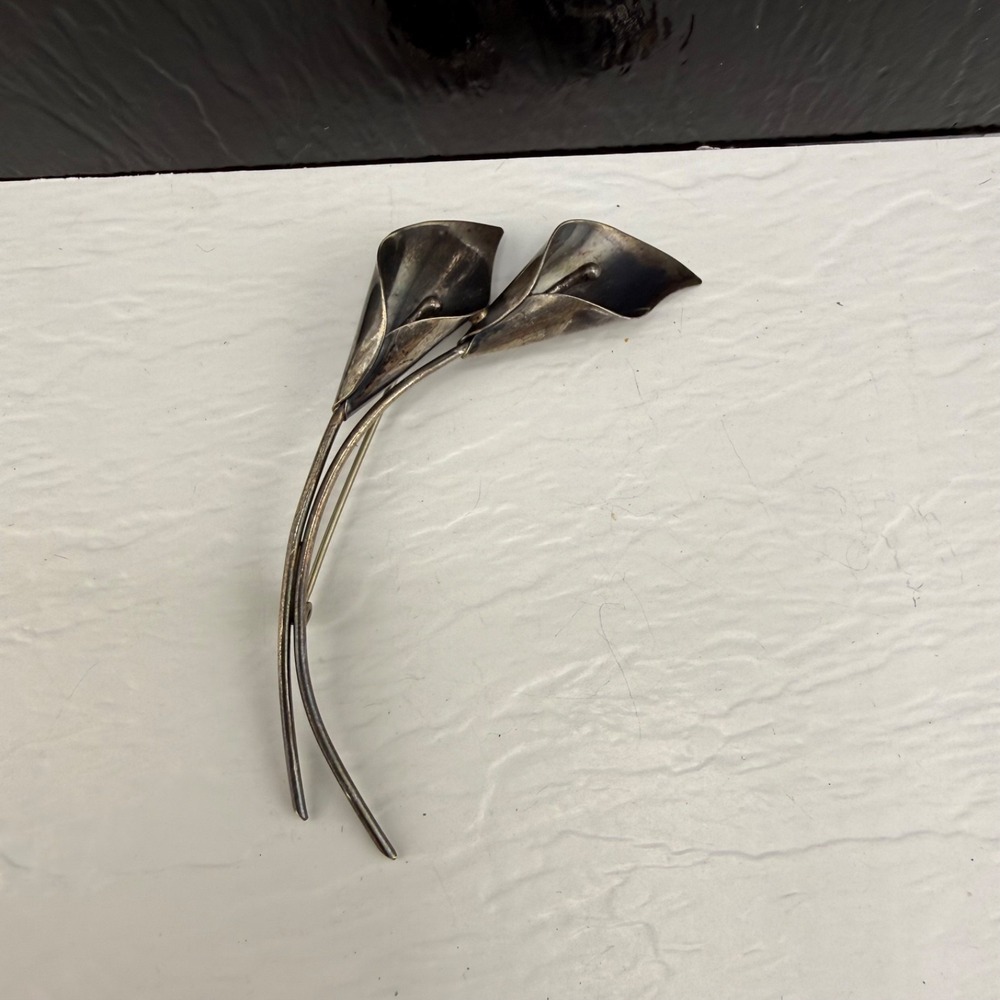 Vintage Stuart Nye Brooch Silver Calla Lily Flower Handcrafted Signed